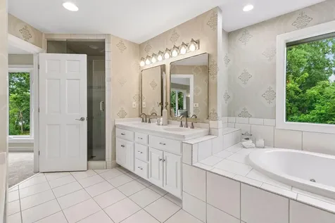 8803 Cove Pointe Road Eden Prairie MN 55347