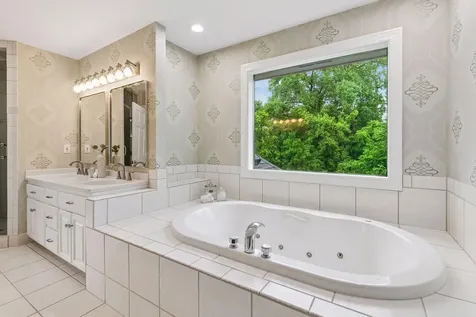8803 Cove Pointe Road Eden Prairie MN 55347