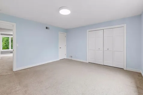 8803 Cove Pointe Road Eden Prairie MN 55347