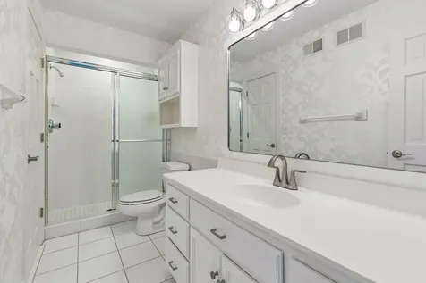 8803 Cove Pointe Road Eden Prairie MN 55347