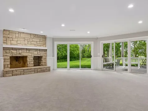 8803 Cove Pointe Road Eden Prairie MN 55347