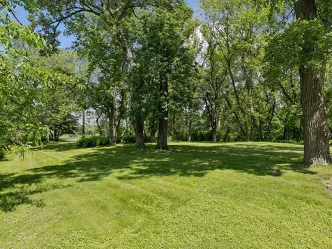 8803 Cove Pointe Road Eden Prairie MN 55347