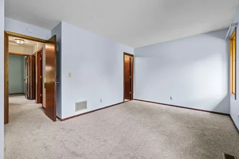 10302 Toledo Circle Bloomington MN 55437