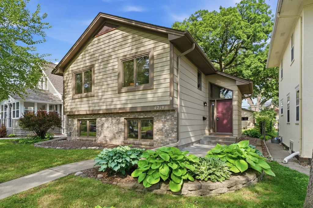 4219 Wentworth Avenue Minneapolis MN 55409