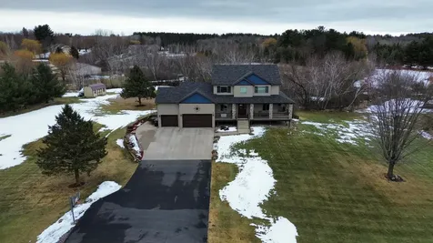 5524 188th Avenue NE Wyoming MN 55092