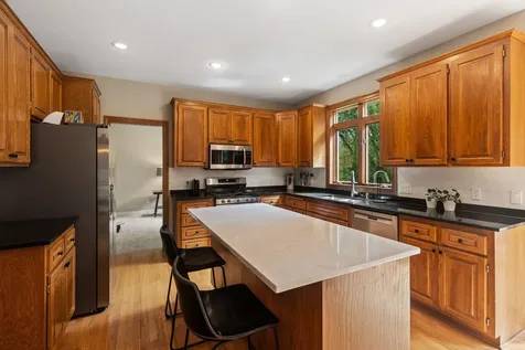 4172 Cashell Glen Eagan MN 55122