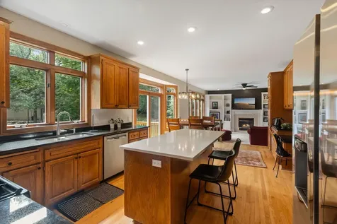 4172 Cashell Glen Eagan MN 55122