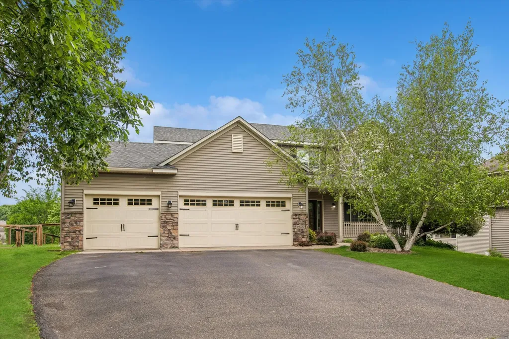 19925 English Court Farmington MN 55024