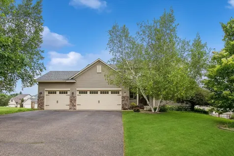 19925 English Court Farmington MN 55024