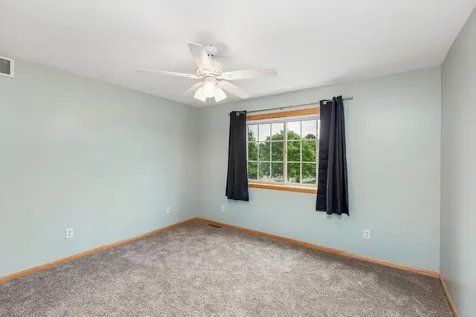 19925 English Court Farmington MN 55024