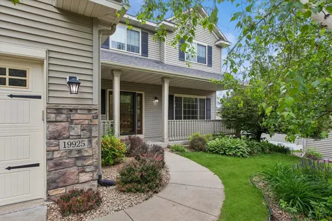 19925 English Court Farmington MN 55024