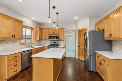 19925 English Court Farmington MN 55024