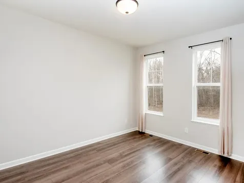 2217 Gateway Hill Road North Saint Paul MN 55109