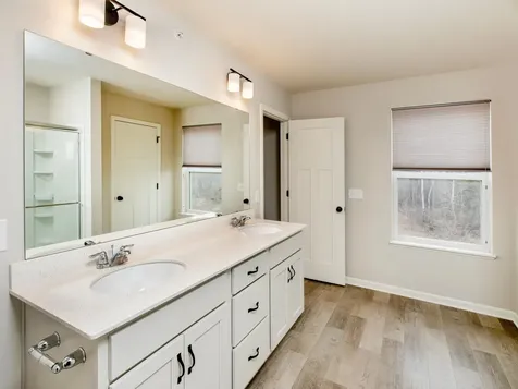 2217 Gateway Hill Road North Saint Paul MN 55109