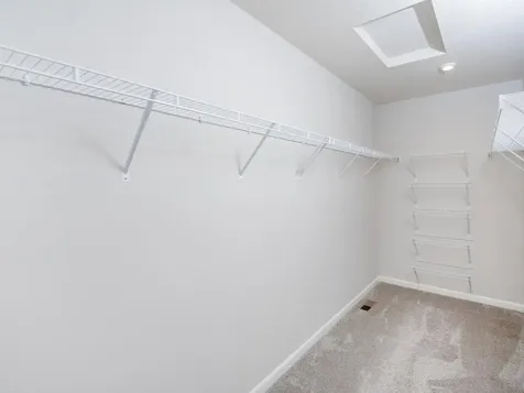 2217 Gateway Hill Road North Saint Paul MN 55109