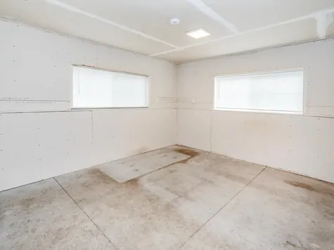 2217 Gateway Hill Road North Saint Paul MN 55109