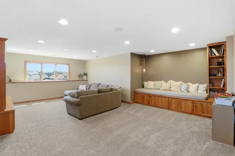 21356 Nicolai Avenue Hastings MN 55033
