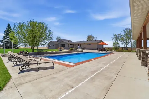 21356 Nicolai Avenue Hastings MN 55033