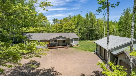 7282 Blackberry Lane Duluth MN 55803