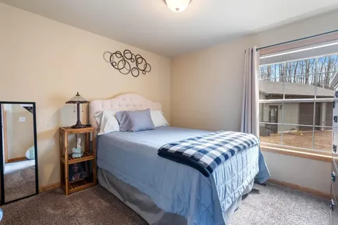 7282 Blackberry Lane Duluth MN 55803