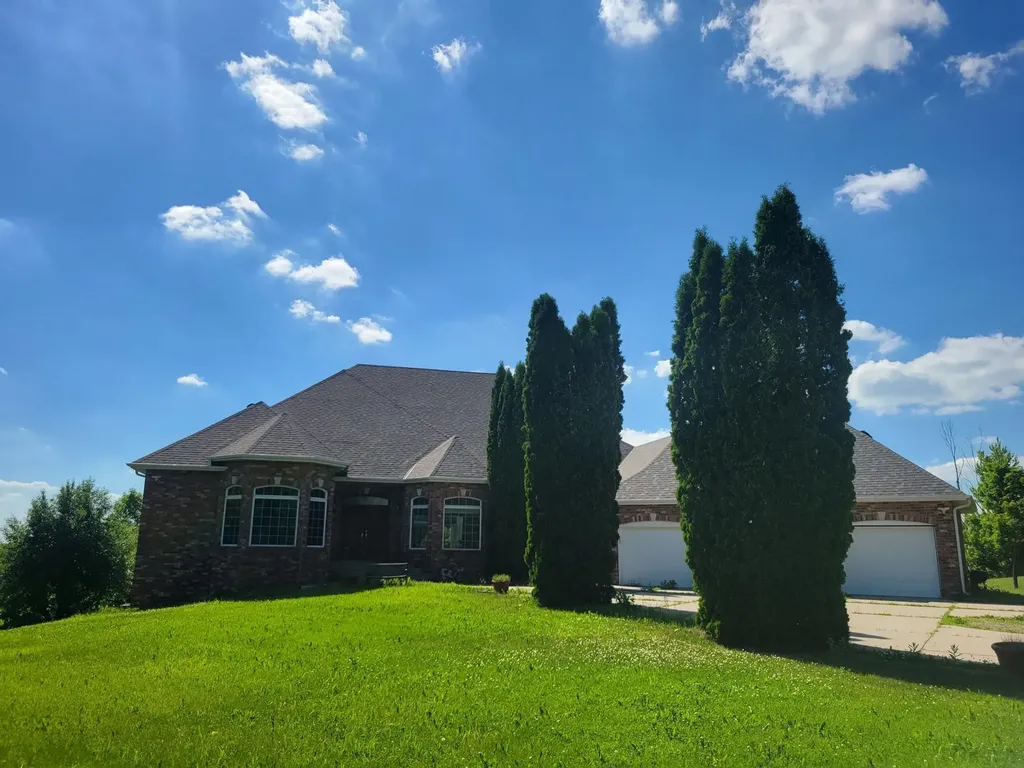 5241 Yvette Street Loretto MN 55357