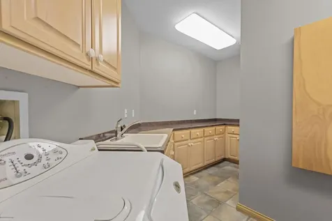 5241 Yvette Street Loretto MN 55357