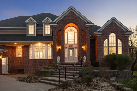 2437 Sunset Court Little Canada MN 55117
