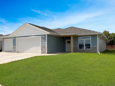 503 Darlene Drive Marshall MN 56258