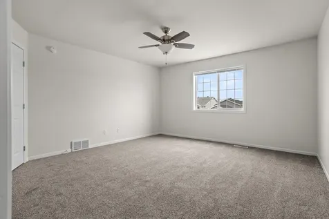 907 30th Avenue W West Fargo ND 58078