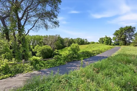 5818 Prairie Ridge Drive Shoreview MN 55126