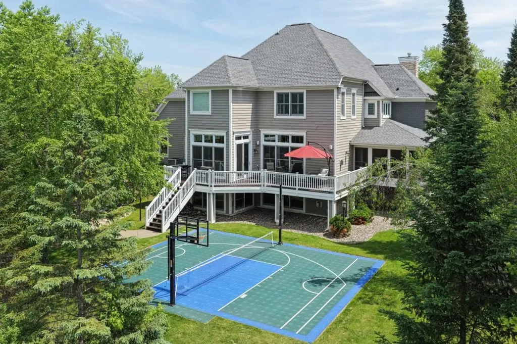 3312 Crestmoor Bay Woodbury MN 55125
