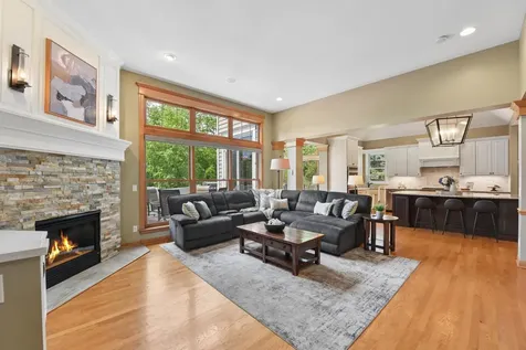 3312 Crestmoor Bay Woodbury MN 55125