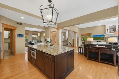 3312 Crestmoor Bay Woodbury MN 55125