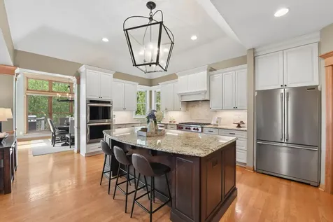 3312 Crestmoor Bay Woodbury MN 55125