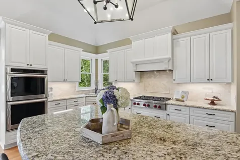 3312 Crestmoor Bay Woodbury MN 55125