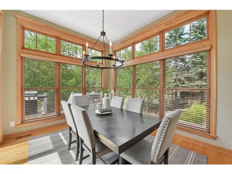 3312 Crestmoor Bay Woodbury MN 55125
