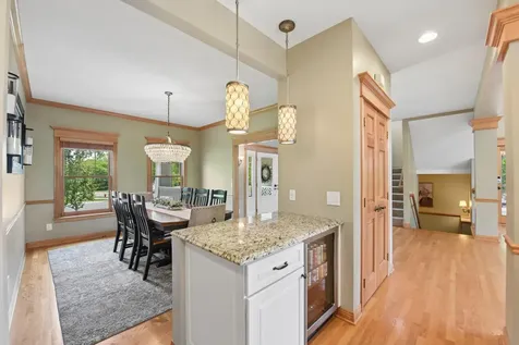 3312 Crestmoor Bay Woodbury MN 55125