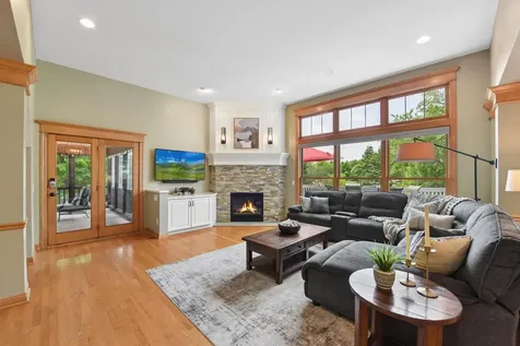 3312 Crestmoor Bay Woodbury MN 55125