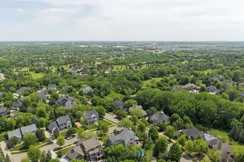 3312 Crestmoor Bay Woodbury MN 55125
