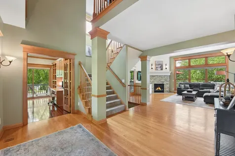 3312 Crestmoor Bay Woodbury MN 55125