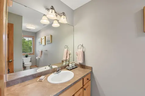 3312 Crestmoor Bay Woodbury MN 55125