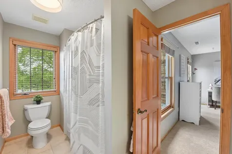 3312 Crestmoor Bay Woodbury MN 55125