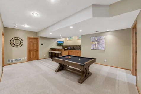 3312 Crestmoor Bay Woodbury MN 55125