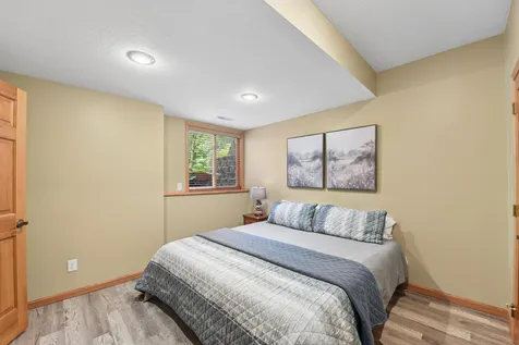 3312 Crestmoor Bay Woodbury MN 55125