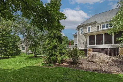 3312 Crestmoor Bay Woodbury MN 55125