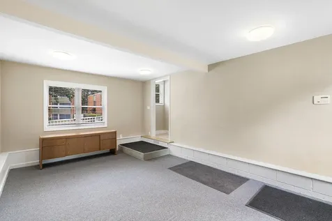 3821 W Broadway Avenue Robbinsdale MN 55422