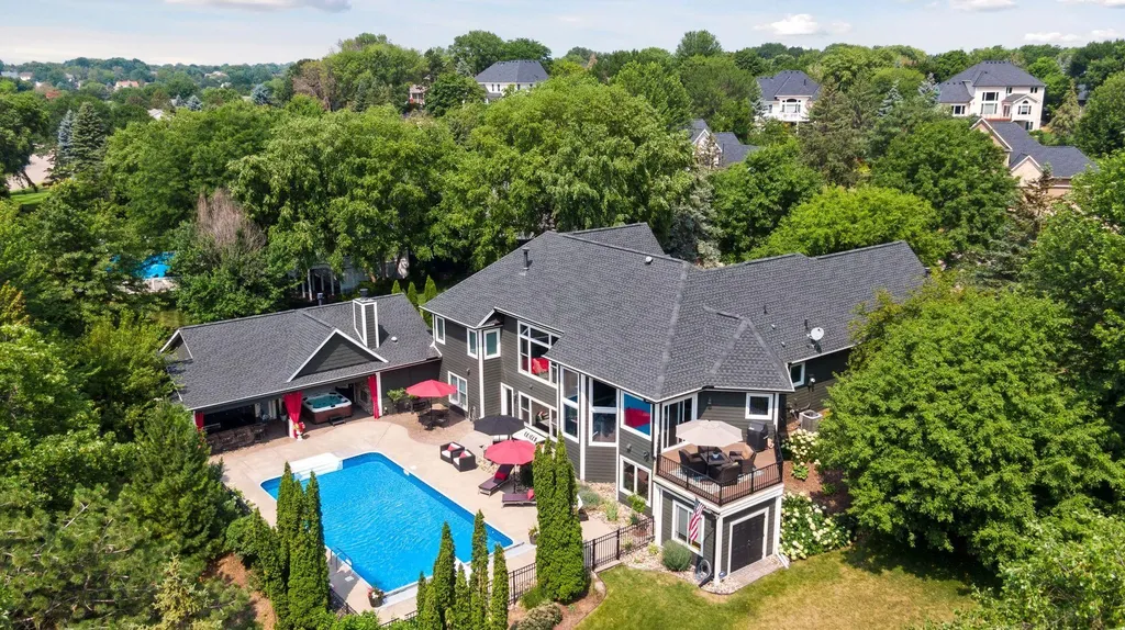 3832 Fairway Terrace Woodbury MN 55125