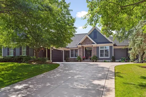 3832 Fairway Terrace Woodbury MN 55125