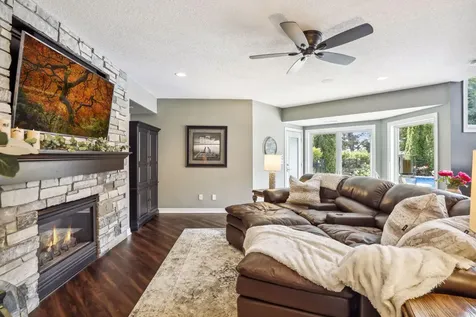 3832 Fairway Terrace Woodbury MN 55125