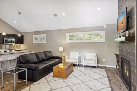 3832 Fairway Terrace Woodbury MN 55125